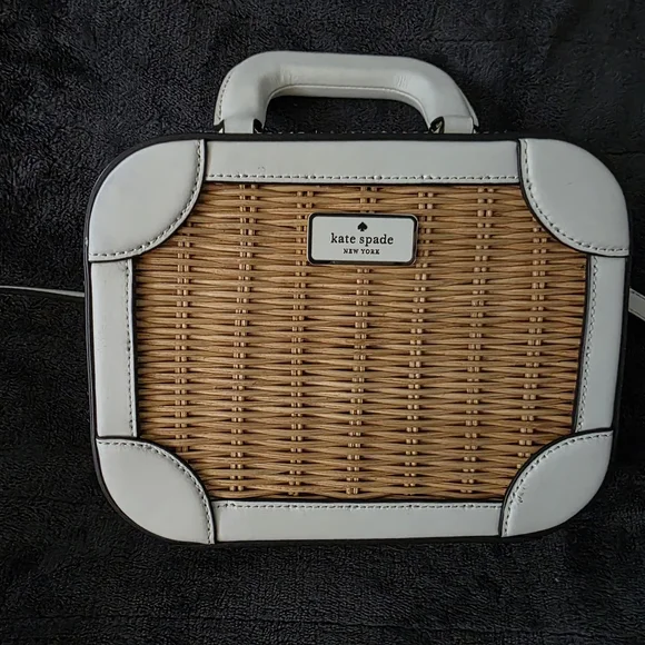 Kate Spade Wicker Trunk Traveler Crossbody - Picture 1 of 8